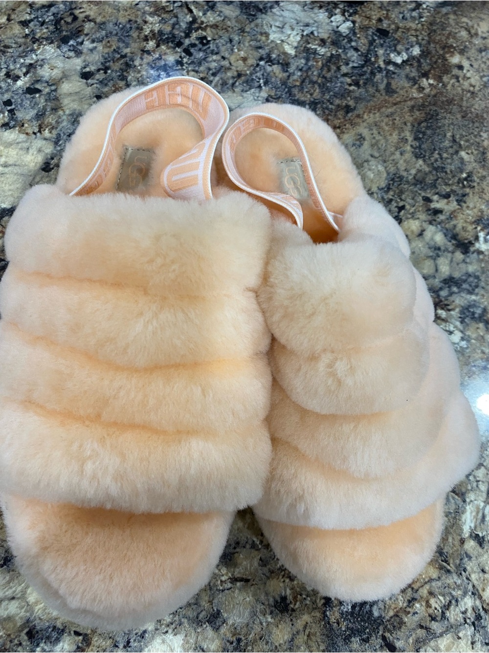 UGG Fluff Yeah Peach Slipper Sandal size 7 NWT